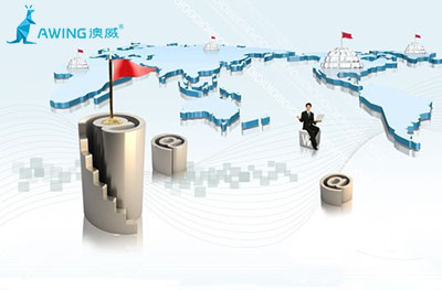 努力打造優(yōu)勢(shì)的輕奢衣柜廠家突破市場(chǎng)